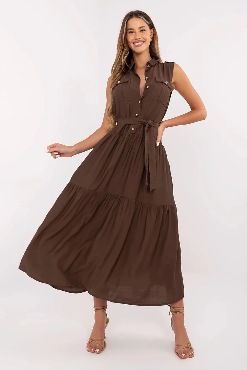 Robe casual midi sans manches ceinturée