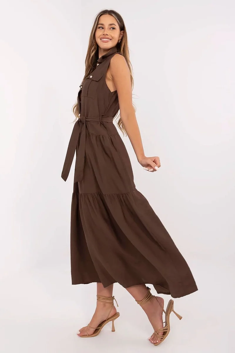 Robe casual midi sans manches ceinturée