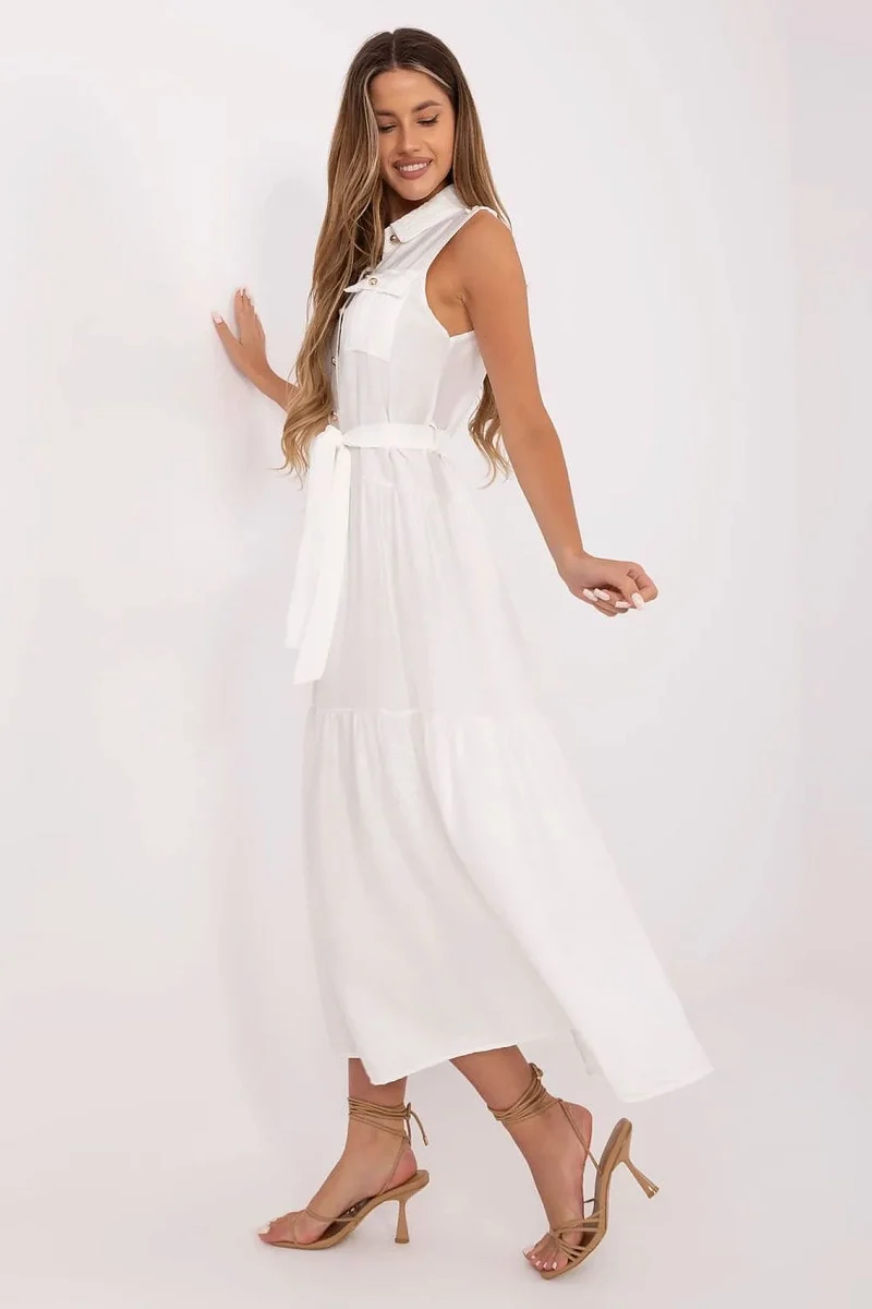 Robe casual midi sans manches ceinturée