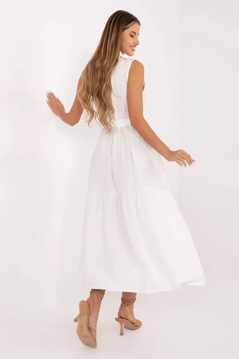 Robe casual midi sans manches ceinturée