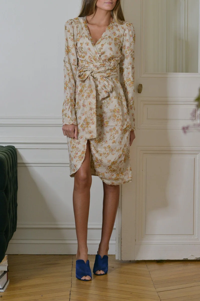 Robe fleurie sauvage