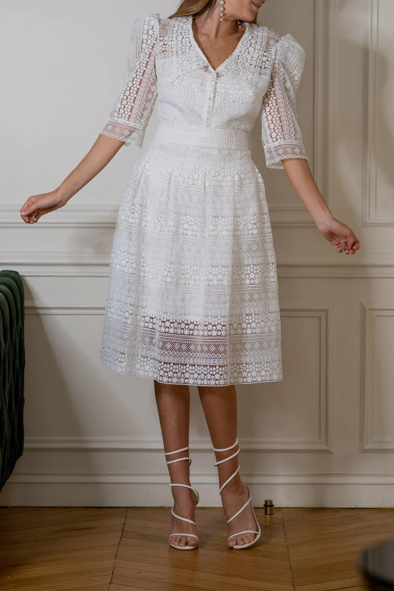 Jupe blanche brodé