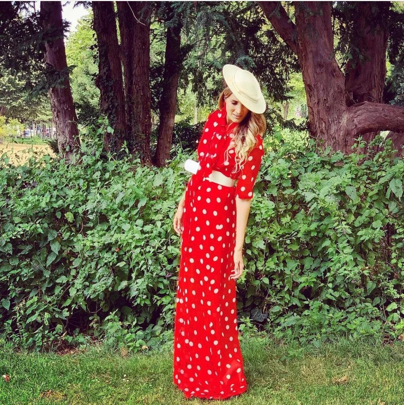 Combinaison pantalon en mousseline de soie rouge à pois
