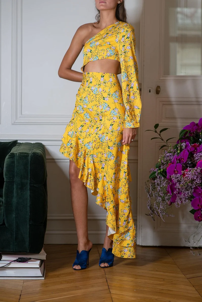 Ensemble asymétrique jaune fleuris