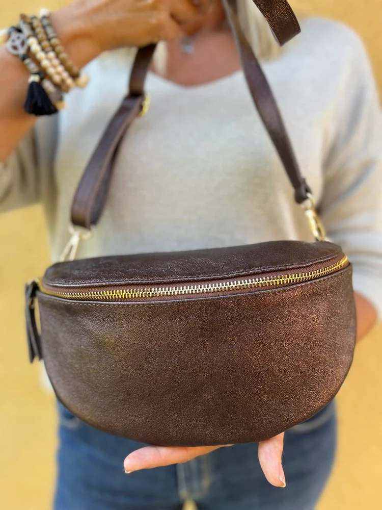Banane Tosca M/L en cuir chocolat