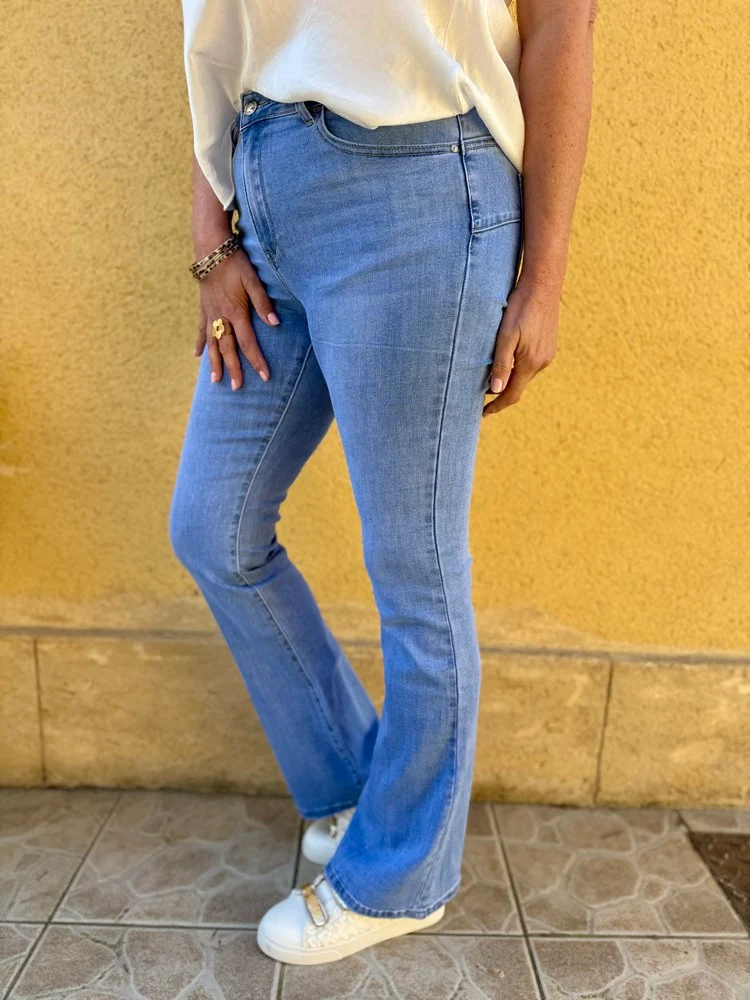 Jean flare Gino