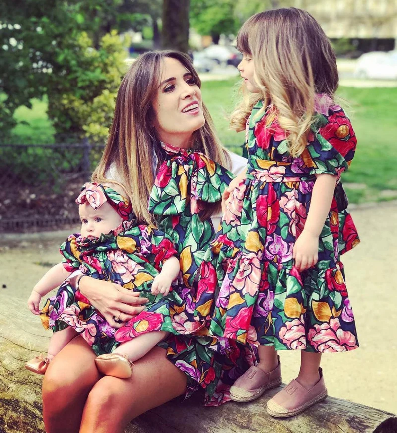Jupe et robe trapèze imprimées fleurs - Modèles Mère & Fille