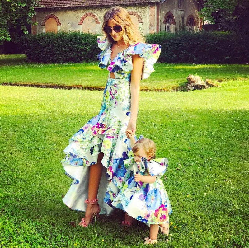 Robe ortiz à fleurs bleues