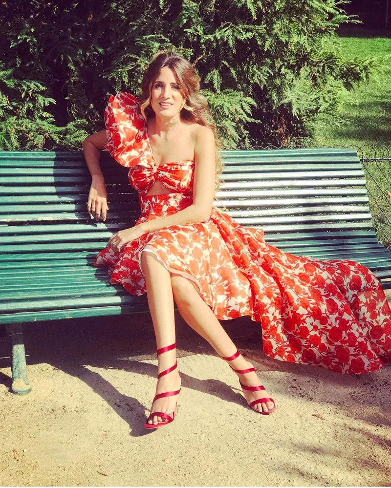 Ensemble créa asymétrique fleurs rouges