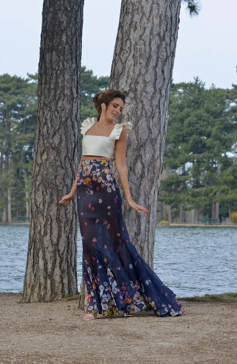 Jupe longue en organza fleurs bleues