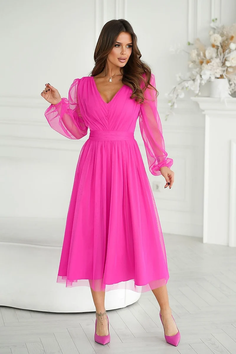Robe en tulle midi manches longues