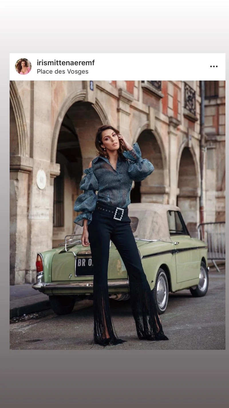 Chemisier en organza bleu à découpes