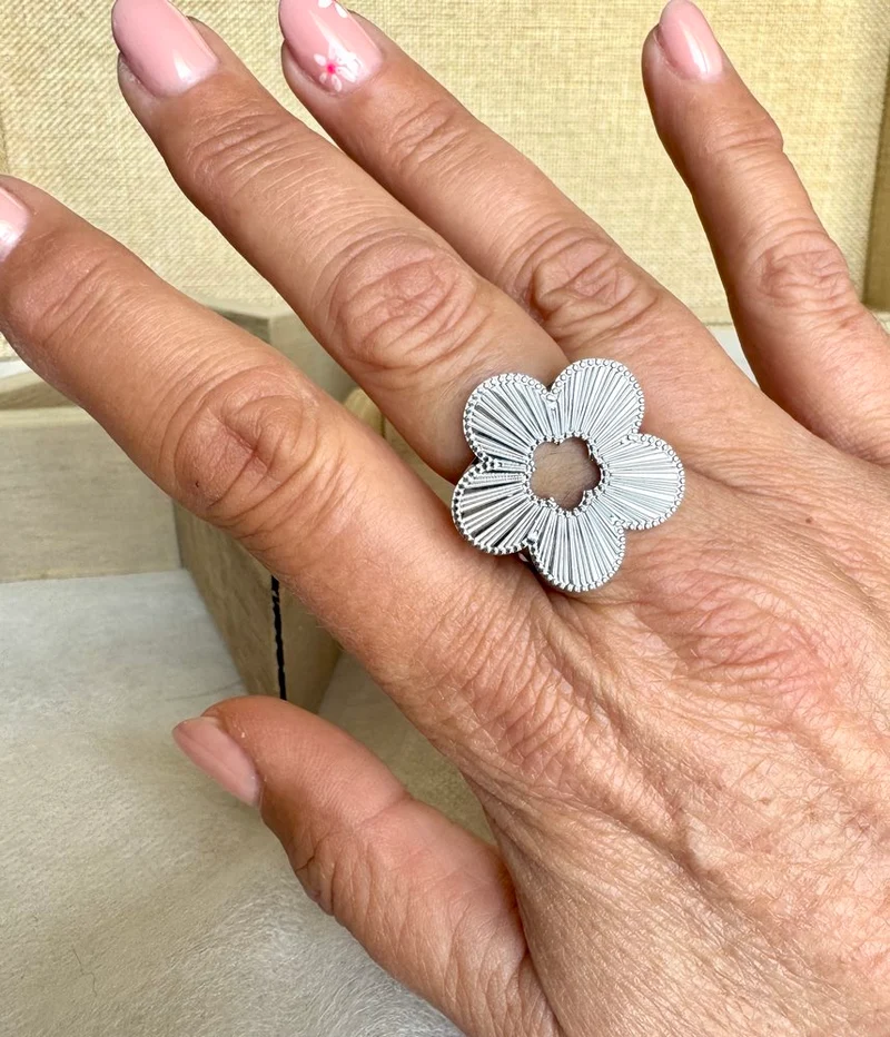 Bague Marguerite argentée