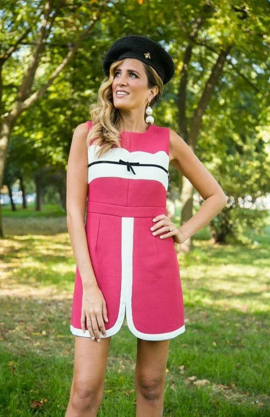 Robe courte bicolore avec petit nœud