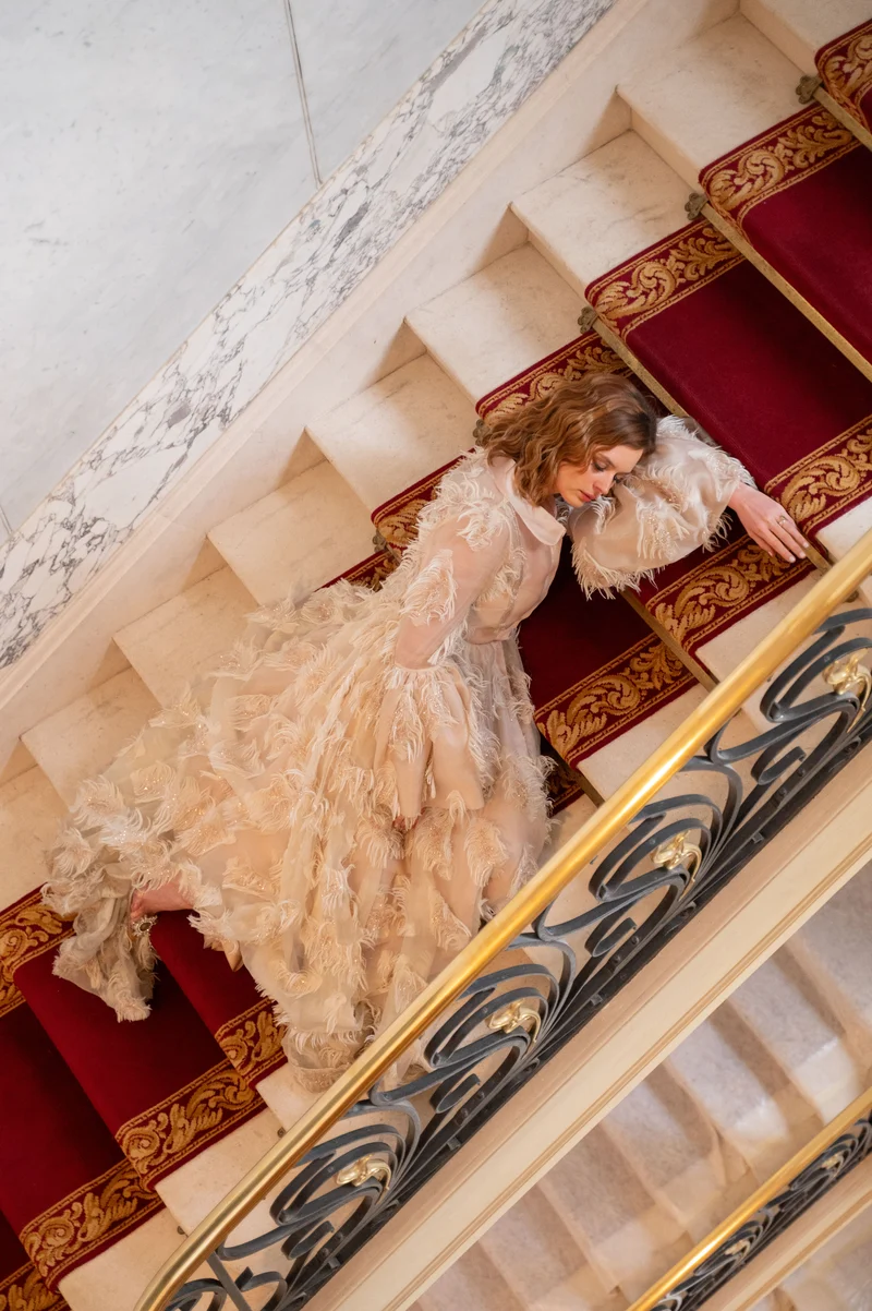Robe Bella plume ivoire