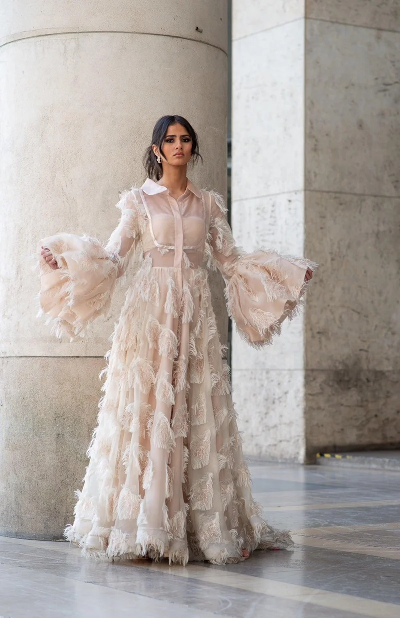 Robe Bella plume ivoire