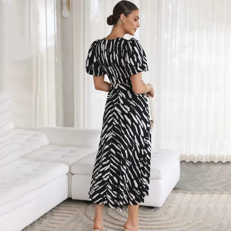 Robe de cocktail midi à motif manches courtes