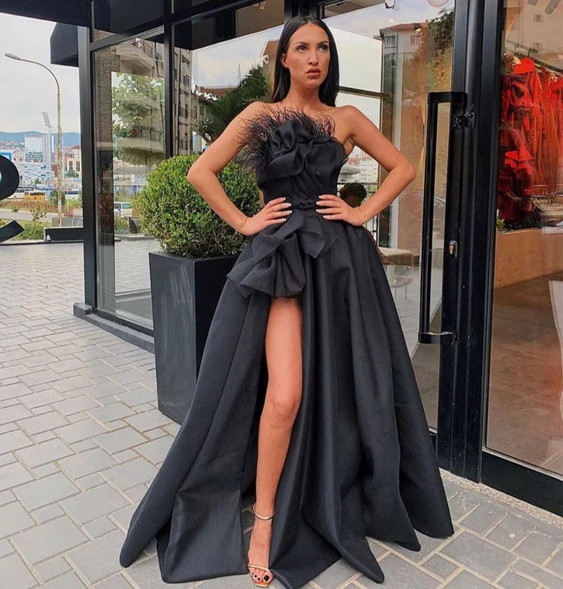 Robe Monaco bustier à plumes noir
