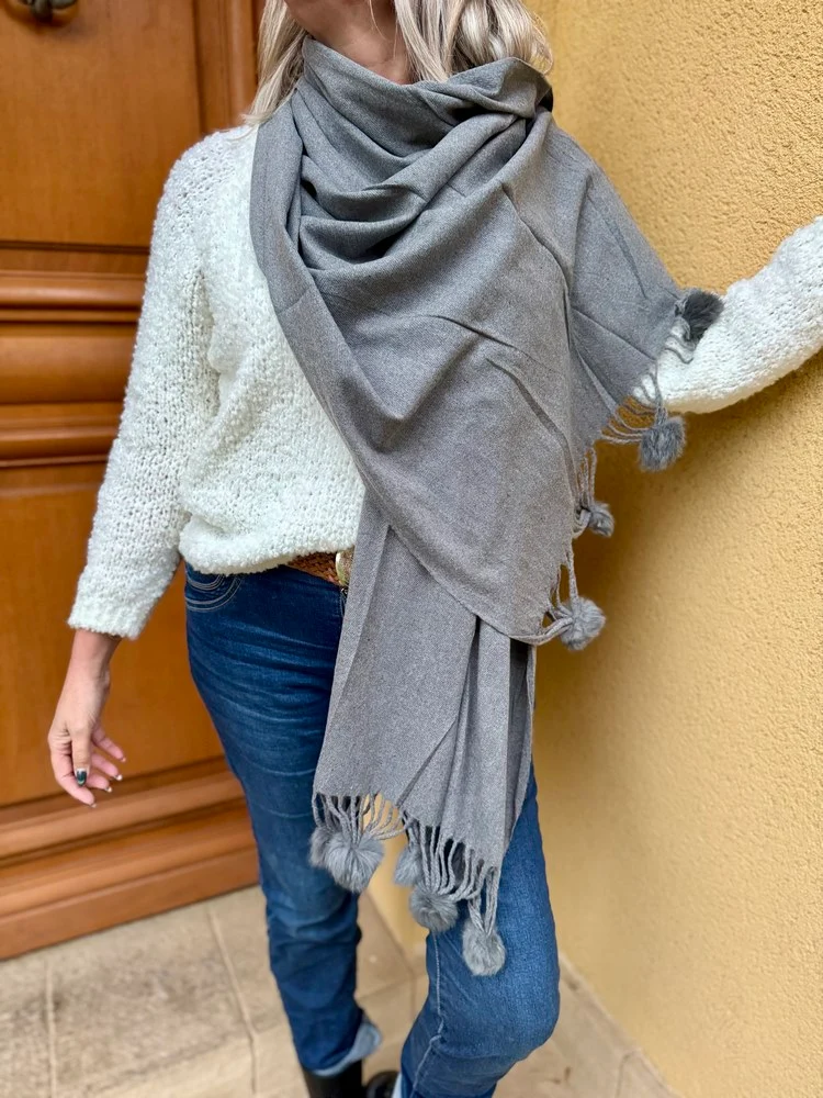 Echarpe unie pompons gris