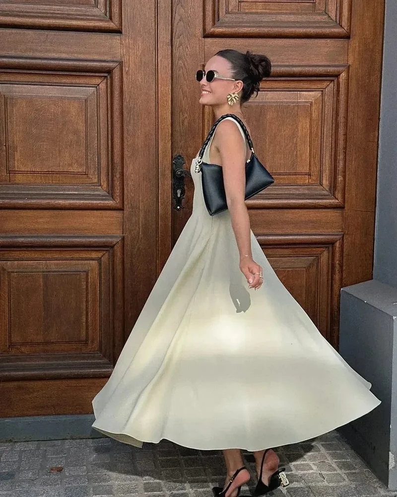 Robe été chic col carré sans manches trapèze