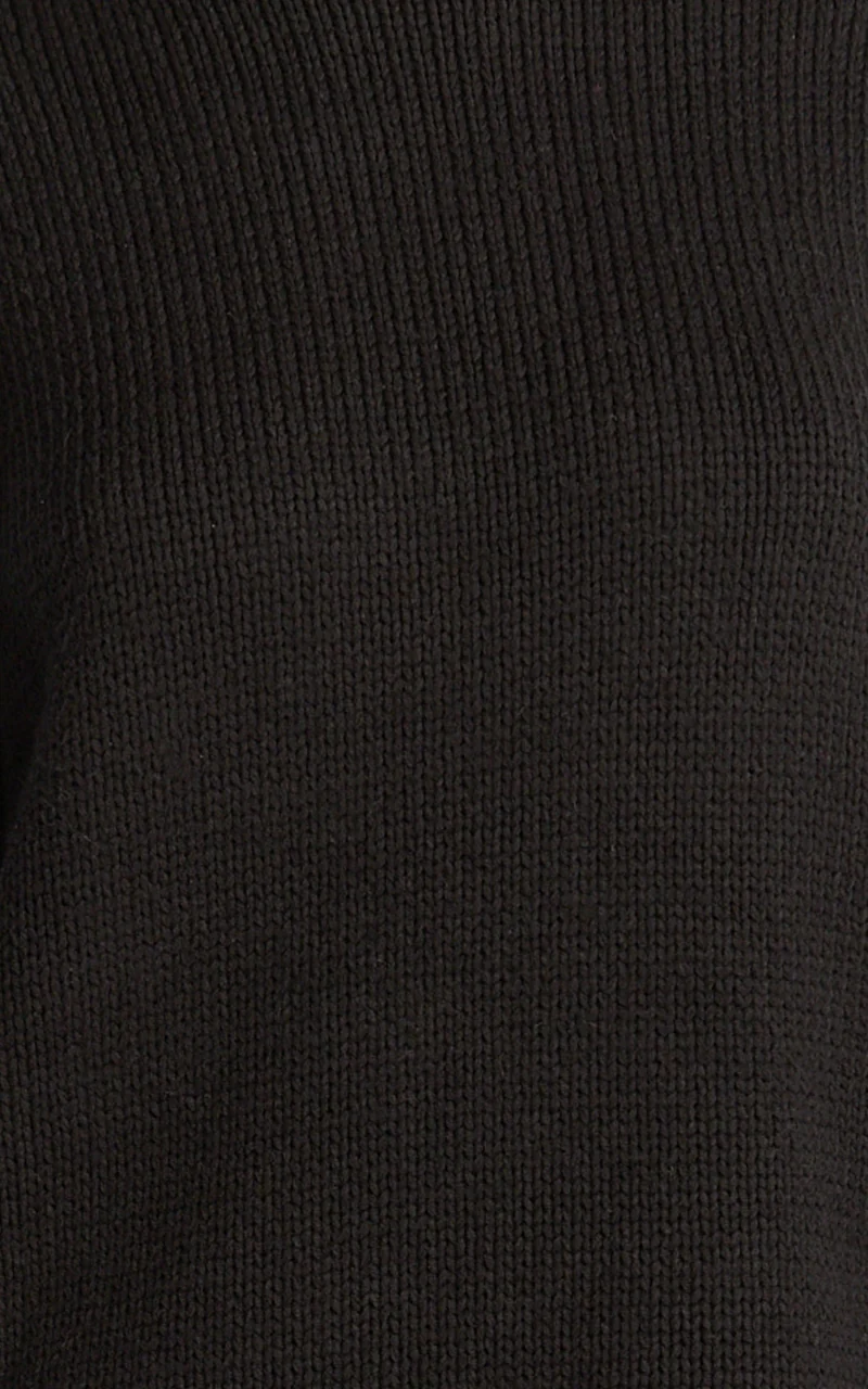 Kira Jumper - Crew Neck Oversized Knit Jumper in Black