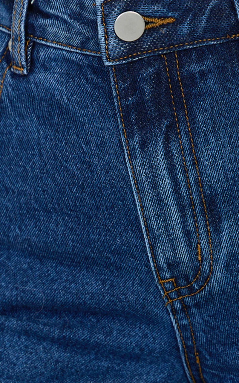 Summer Jeans - High Rise Relaxed Fit Jeans in Dark Mid Blue Wash