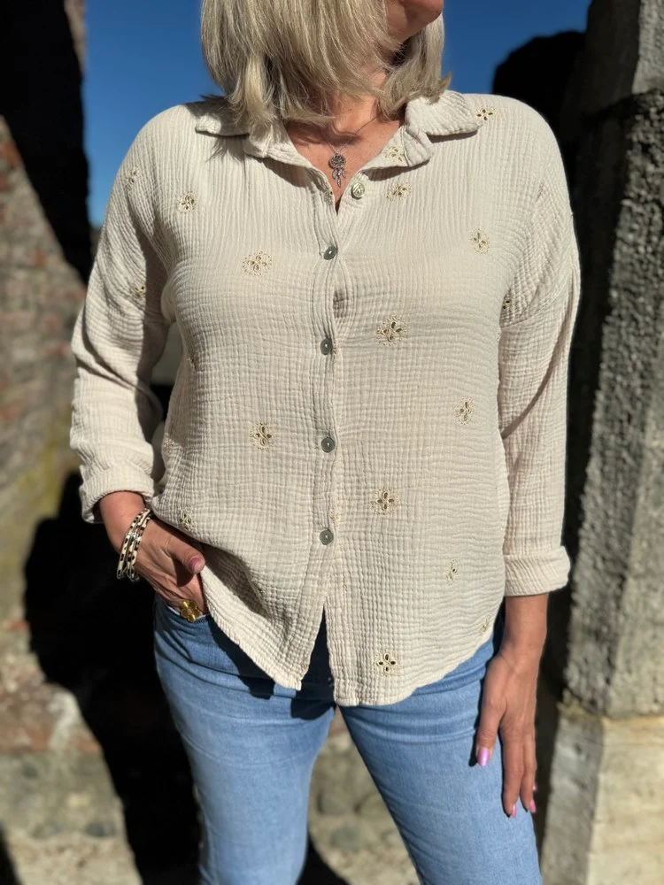 Chemise brodée Louisa beige