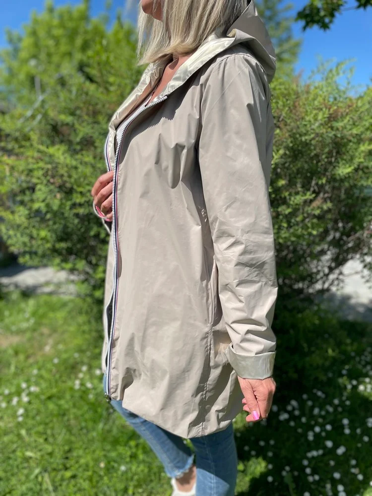 Veste imperméable Laura réversible longue beige et doré
