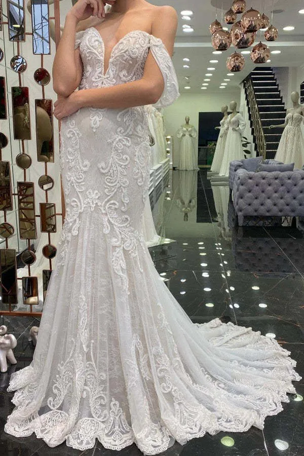 Robe de mariée sirène élégante à épaules dénudées avec dentelle en tulle et traîne