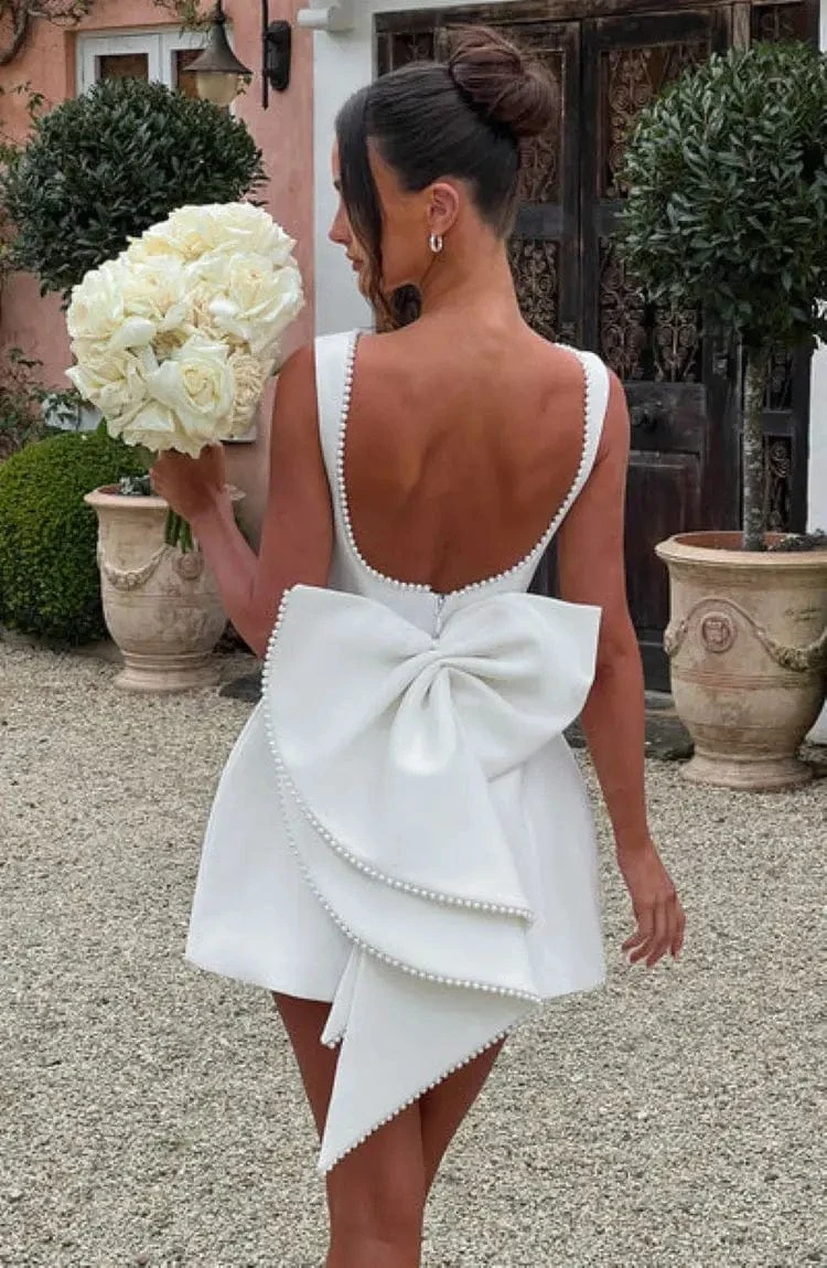 Robe invitée de mariage courte dos nu