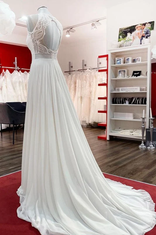 Robe de mariée longue en satin, coupe trapèze, dos nu, volants, appliques