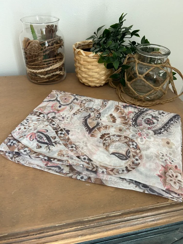 Foulard Tino arabesques