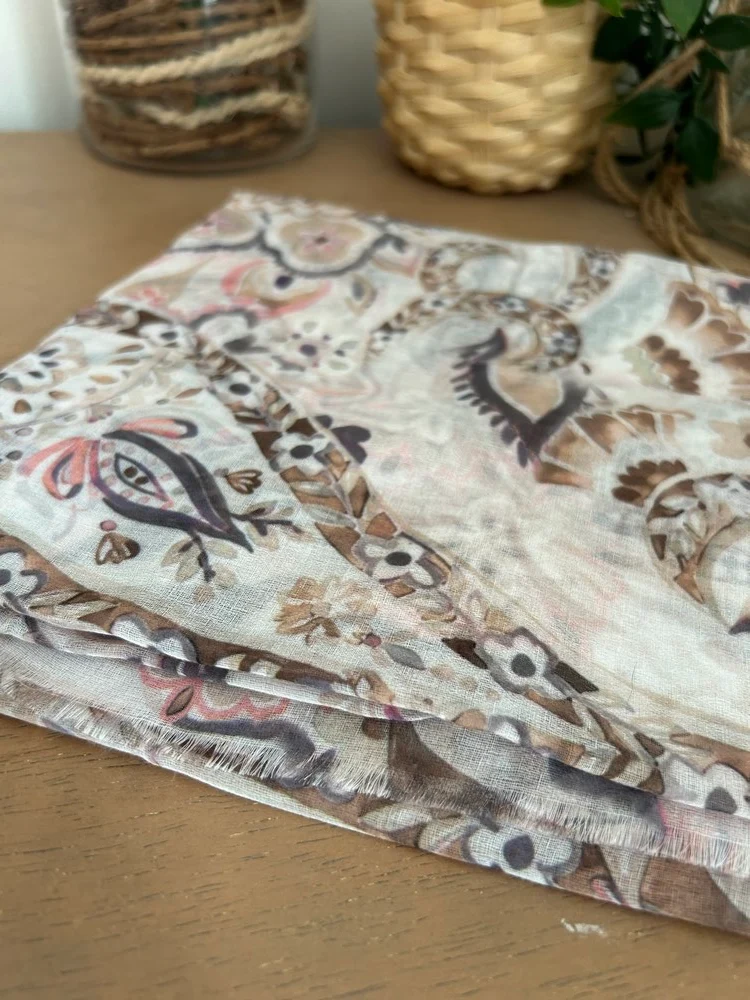 Foulard Tino arabesques