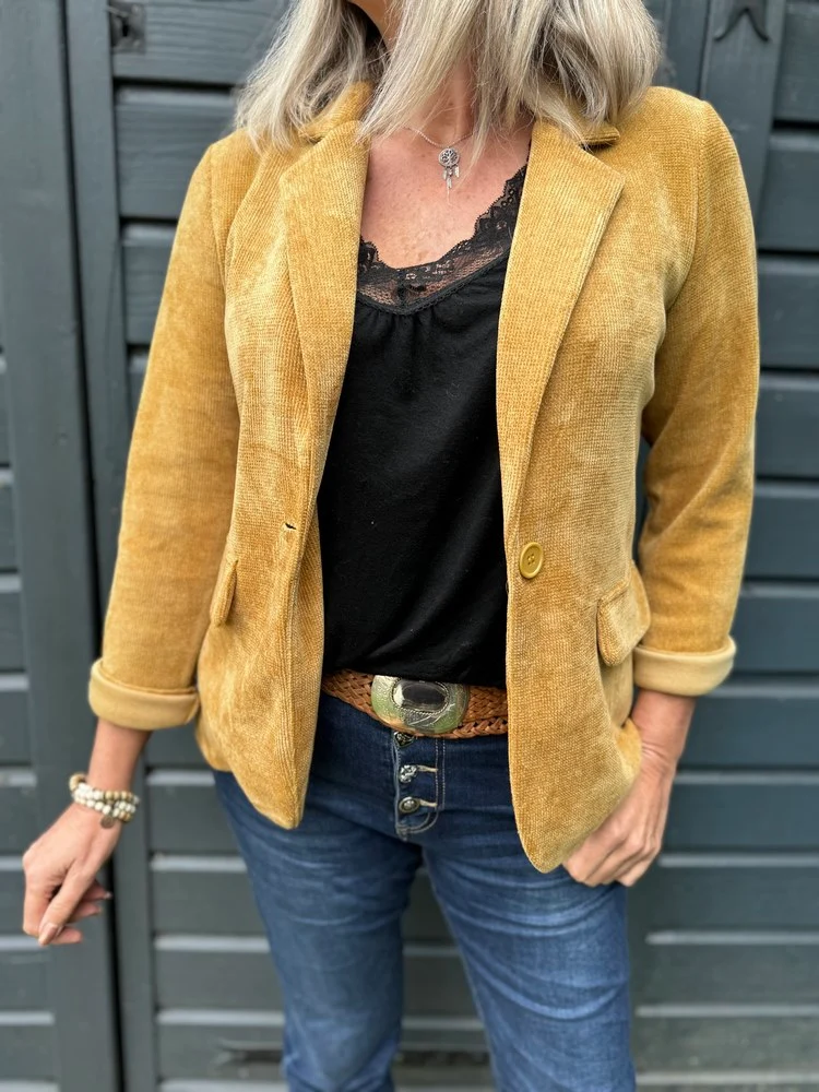 Veste tailleur en velours Sandra moutarde