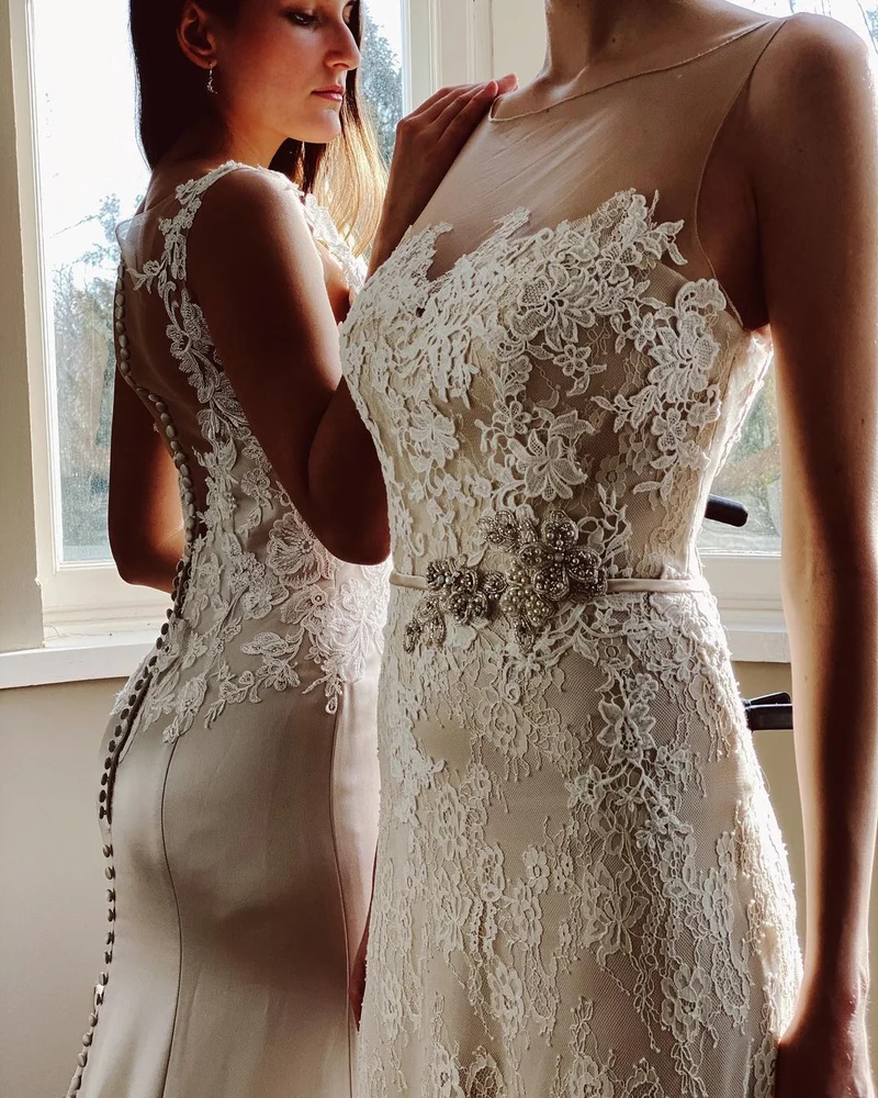 Robe de mariée sirène exquise avec perles et appliques en dentelle
