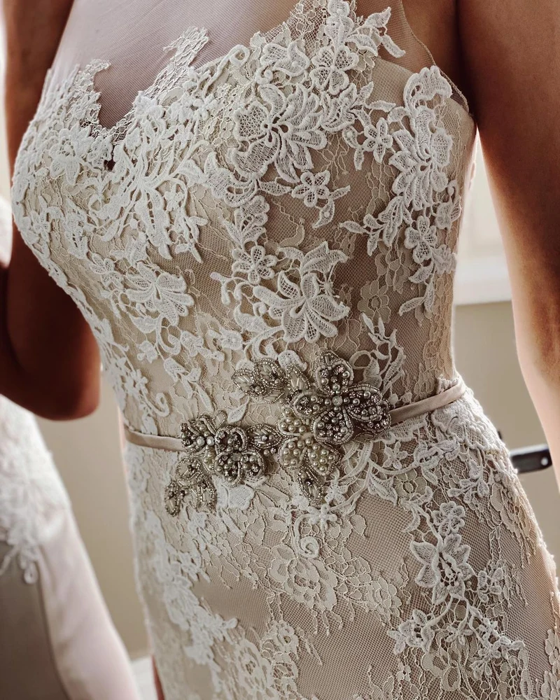 Robe de mariée sirène exquise avec perles et appliques en dentelle