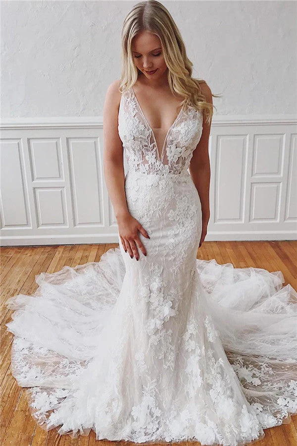 Robe de mariée sirène élégante avec bretelles amovibles en dentelle, un look de mariée parfait