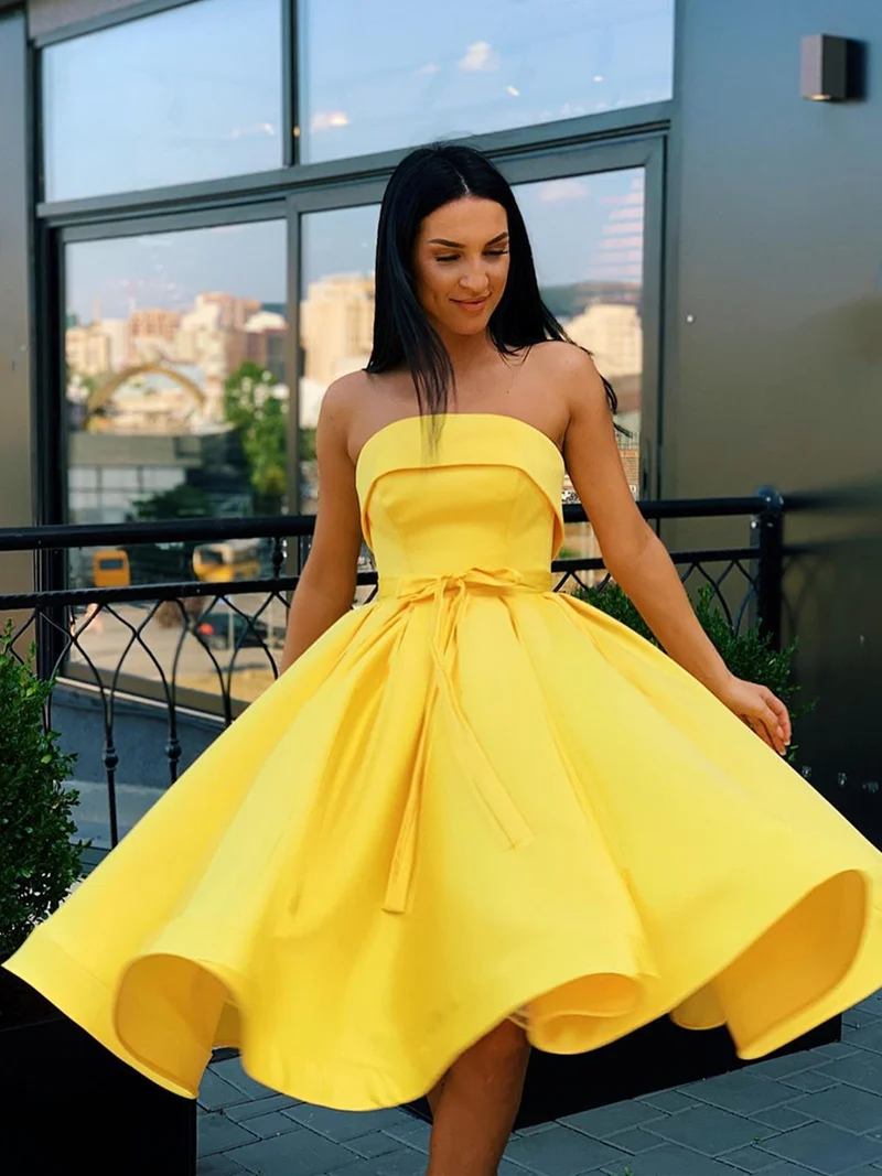 Robe de bal courte rose jaune sans bretelles, coupe trapèze : robe de soirée formelle sans bretelles pour remise de diplômes