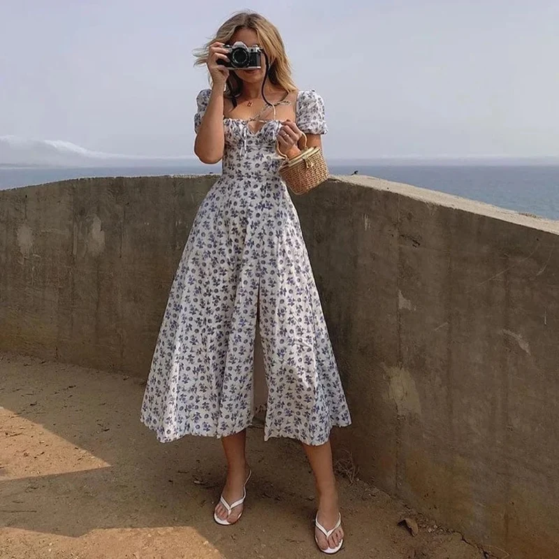 Robe fleurie midi manches courtes
