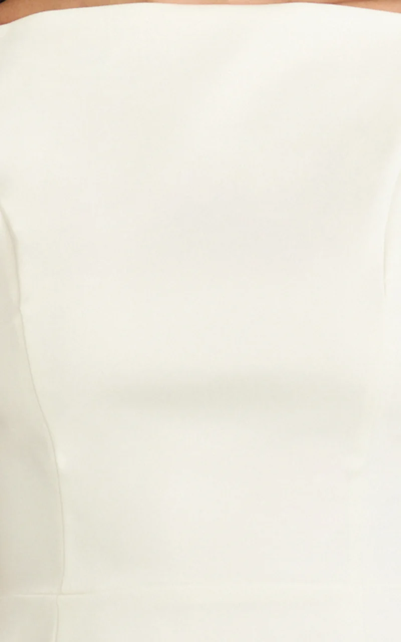 Eloise Playsuit - Straight Neck Fit And Flare Playsuit in White