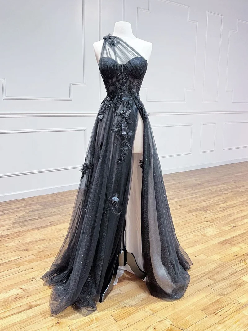 Robe de bal bohème noire en tulle et dentelle transparente à une épaule avec fente haute