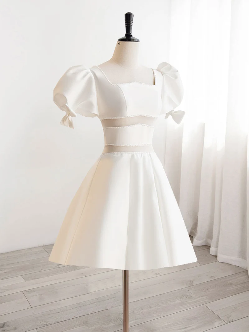 Robes de soirée blanches à col carré avec manches à bulles