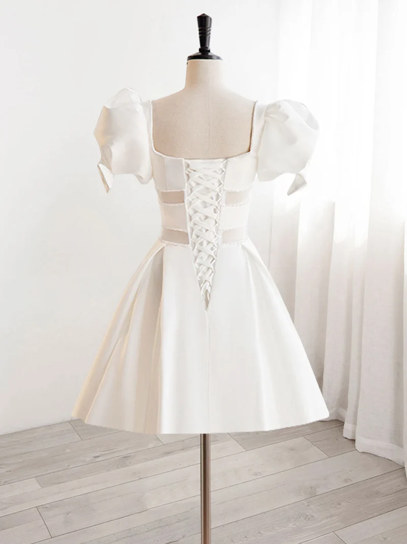 Robes de soirée blanches à col carré avec manches à bulles