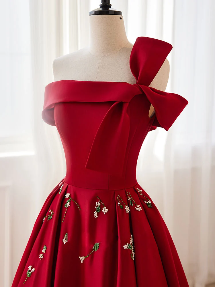 Robe de soirée courte rouge unique, robe de danse de 8e année