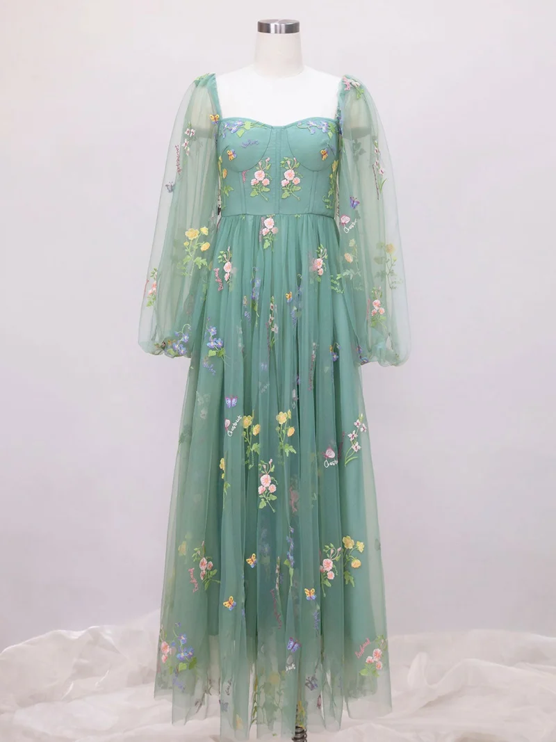 Robe de bal bohème en dentelle verte, longueur thé, corset, manches longues