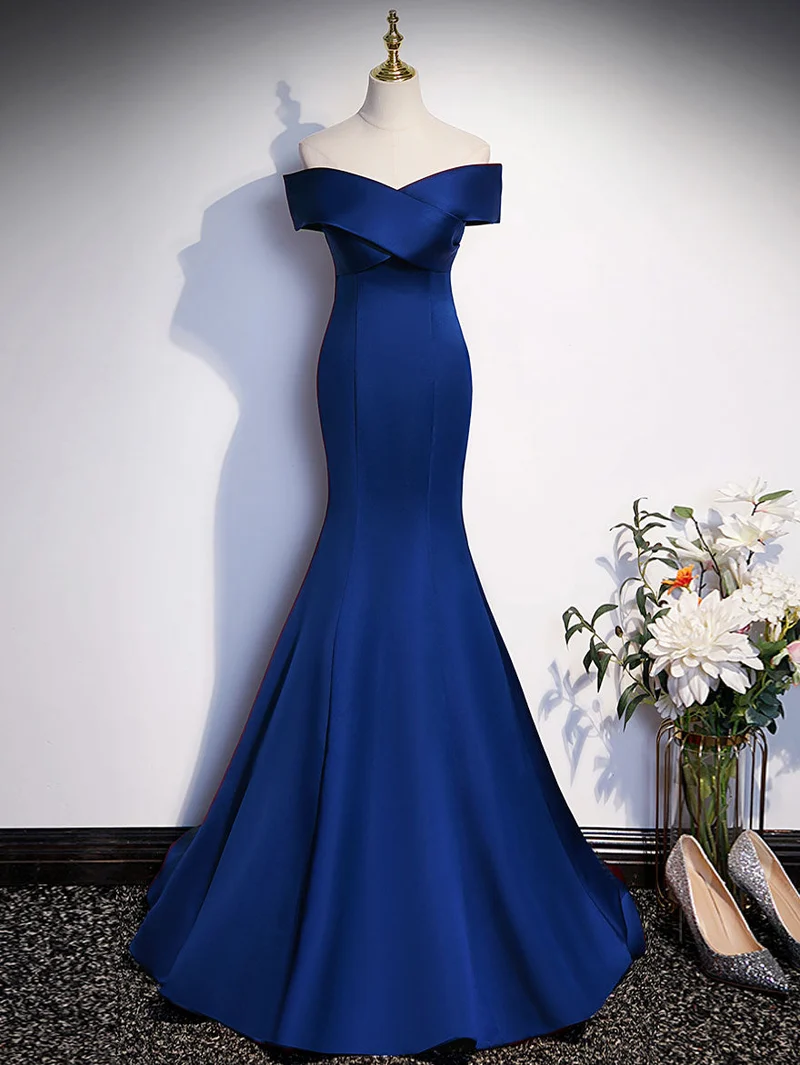 Robe formelle sirène bleu royal à épaules dénudées et col superposé