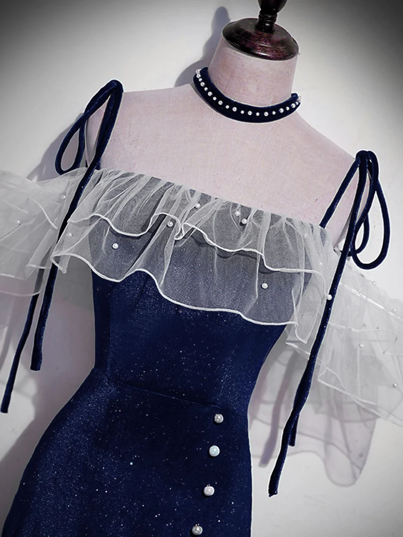 Robe de bal longue en velours bleu unique avec fente