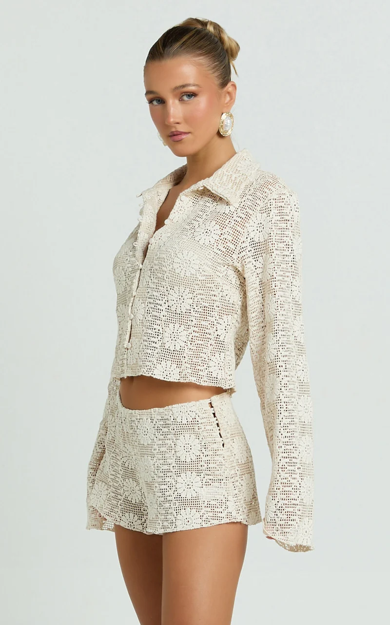 Lioness - Babydoll Short in Cream Floral