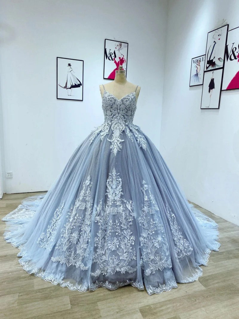 Robe de Quinceanera bouffante en dentelle bleu poussiéreux