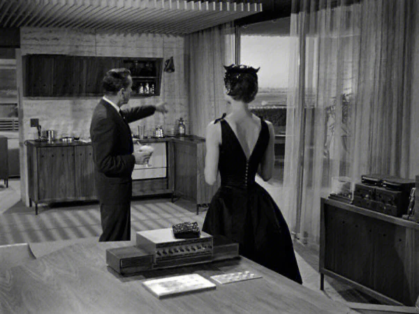 Années 1950 Petite robe noire vintage Mme Maisel